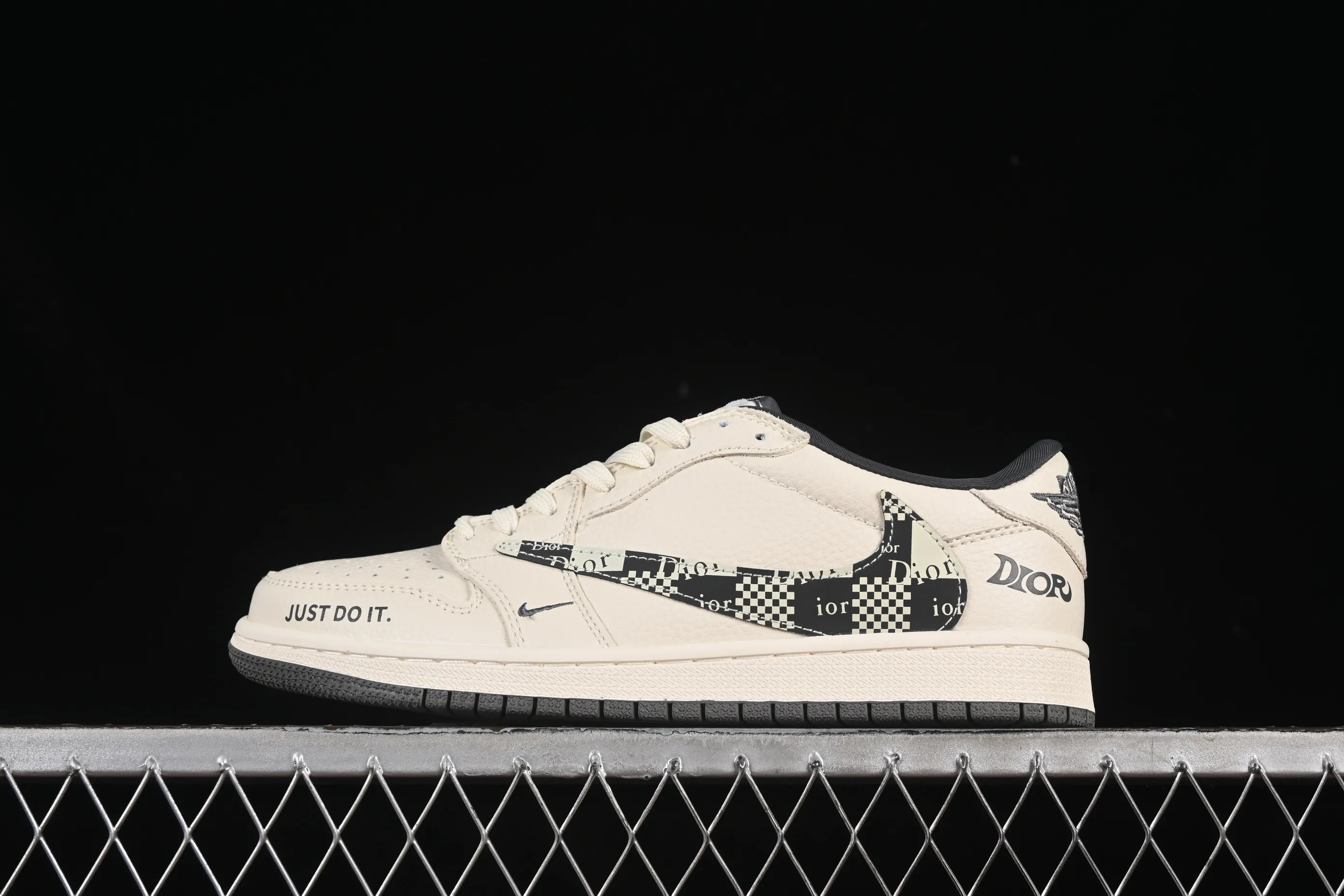 All categories Air Jordan Jordan series basketball shoes Air Jordan 1 Low High-end customized low-top sneakers Travis Scott x Fragment Design x Air Jordan 1 Low OG SP AJ1 Dior joint black checkered low-top cultural casual sneakers LD2025-021